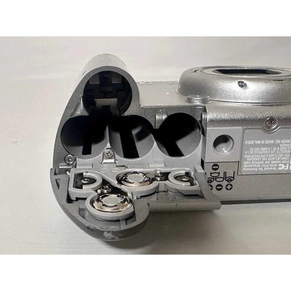 Canon PowerShot A70 3.2MP Compact Point & Shoot Digital Camera Silver Untested